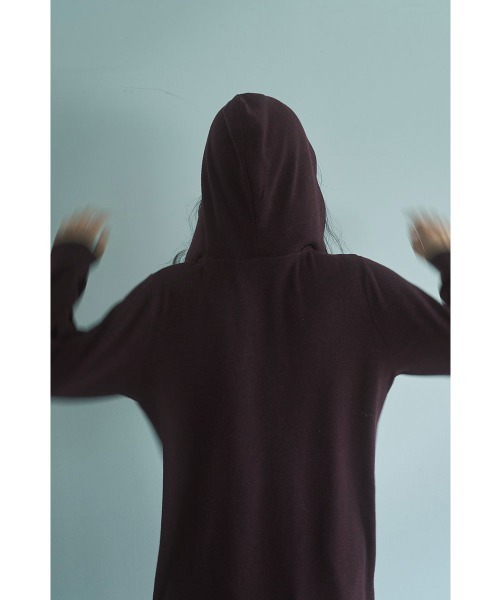marjour（マージュール）の「HOODED KNIT ONEPIECE（ワンピース・レディース・ブラウン・M）」の14枚目の写真