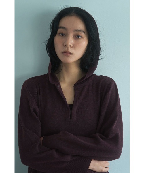 marjour（マージュール）の「HOODED KNIT ONEPIECE（ワンピース・レディース・ブラウン・M）」の16枚目の写真