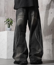 トライバル刺繍 カーブパンツ / Tribal Embroidered Curved Pants
