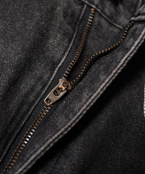 1111clothing(ワンフォークロージング)の「トライバル刺繍 カーブパンツ / Tribal Embroidered Curved Pants(デニムパンツ・メンズ・ブラック系2/ブラック系1・L/M)」の12枚目の写真
