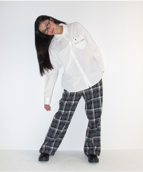 RONRON(ロンロン)の「DUET HEART ZIP POCKET SHIRT WHITE(シャツ/ブラウス・レディース・その他・FREE)」の4枚目の写真