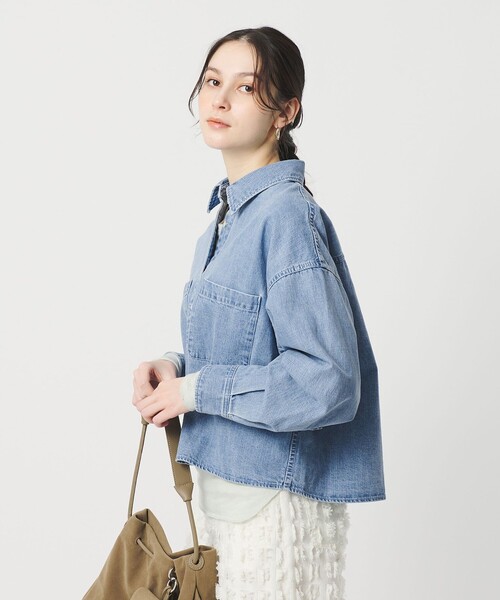 BEAUTY&YOUTH UNITED ARROWS(ビューティーアンドユースユナイテッドアローズ)の「【WEB限定】ショート デニムシャツ(シャツ/ブラウス・レディース・ネイビー/ライトブルー・FREE)」の1枚目の写真