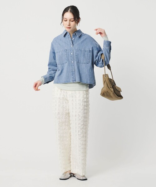 BEAUTY&YOUTH UNITED ARROWS(ビューティーアンドユースユナイテッドアローズ)の「【WEB限定】ショート デニムシャツ(シャツ/ブラウス・レディース・ネイビー/ライトブルー・FREE)」の6枚目の写真