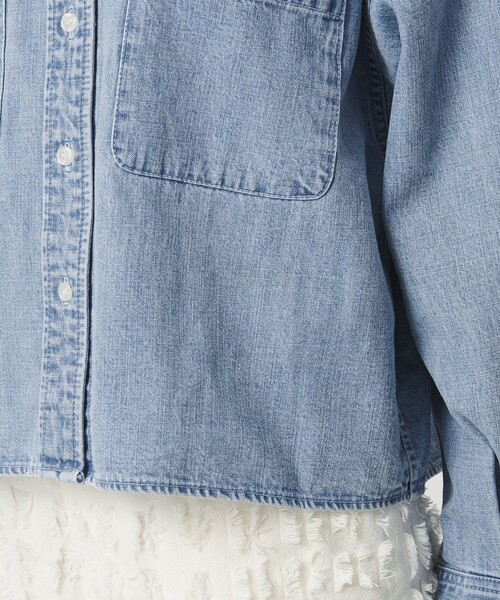 BEAUTY&YOUTH UNITED ARROWS(ビューティーアンドユースユナイテッドアローズ)の「【WEB限定】ショート デニムシャツ(シャツ/ブラウス・レディース・ネイビー/ライトブルー・FREE)」の15枚目の写真