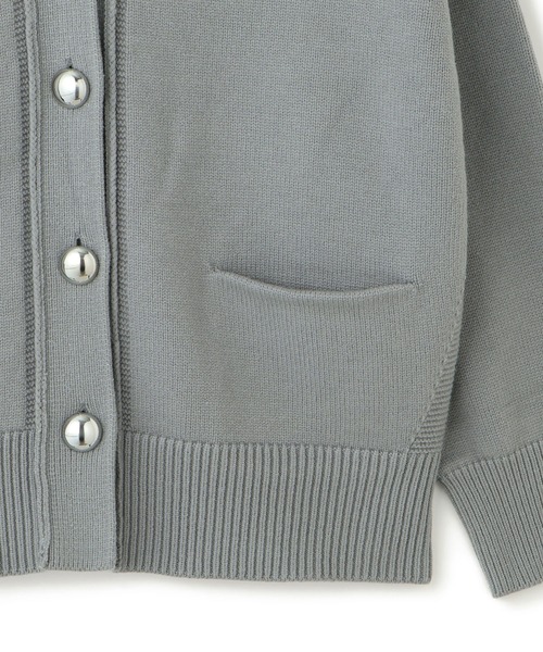 ADAM ET ROPE'(アダムエロペ)の「【WEB限定】メタルボタンVネックカーディガン(カーディガン/ボレロ・レディース・グレー/オフホワイト/ピンク/サックスブルー・FREE)」の17枚目の写真