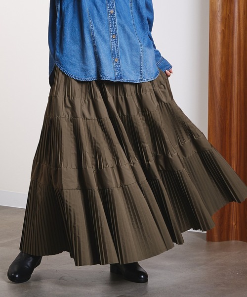 ROSE BUD（ローズバッド）の「TIERED SKIRT（スカート・レディース・カーキ/ブラック・ONE SIZE）」の2枚目の写真