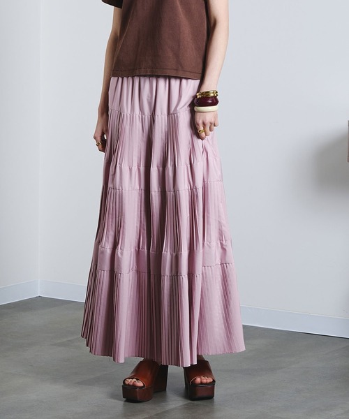 ROSE BUD(ローズバッド)の「TIERED SKIRT(スカート・レディース・カーキ/ブラック/ピンク・ONE SIZE)」の3枚目の写真