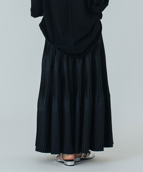 ROSE BUD(ローズバッド)の「TIERED SKIRT(スカート・レディース・カーキ/ブラック/ピンク・ONE SIZE)」の13枚目の写真