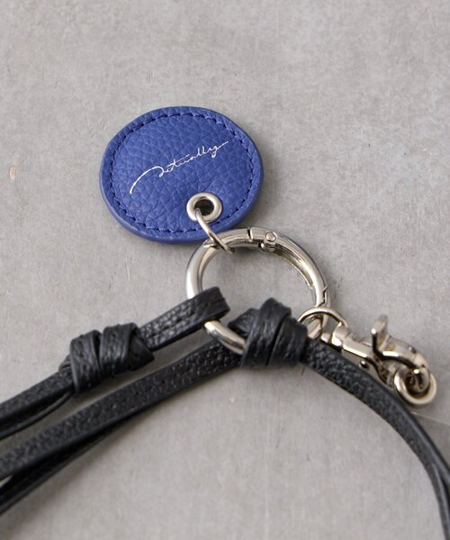 BIRTHDAY BAR（バースデイバー）の「【onoff//　オノフ】スマホストラップ／バッグチャーム（スマホグッズ・レディース・グレー/ブラック/ベージュ・0）」の12枚目の写真