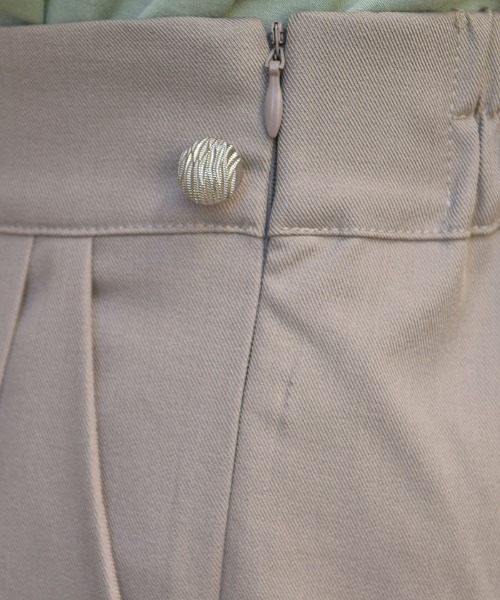 axes femme（アクシーズファム）の「サイドボタンタックパンツ（その他パンツ・レディース・ブラック/ベージュ・FREE）」の7枚目の写真