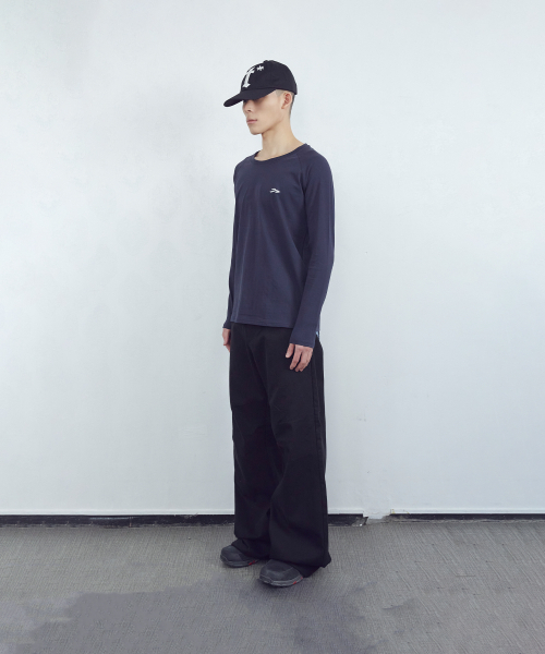 TANSANMAGNESIUM(タンサン マグネシウム)の「セルラノX炭酸ナグラン混ロングスリーブ(ネイビー)(Tシャツ/カットソー・レディース・その他・1/2)」の9枚目の写真