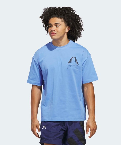adidas(アディダス)の「アンソニー・エドワーズ GFX スキーマティック Tシャツ / アディダス adidas(Tシャツ/カットソー・メンズ・ブルー・LARGE/X-LARGE/XX-LARGE/3XL/MEDIUM/SMALL/X-SMALL)」の1枚目の写真