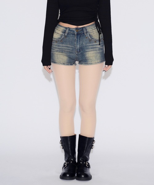 tinkerend（ティンカーエンド）の「Studded Short Fade Denim / スタッズフェードショートデニム（デニムパンツ・レディース・ブラック/ブルー・1/2）」の7枚目の写真