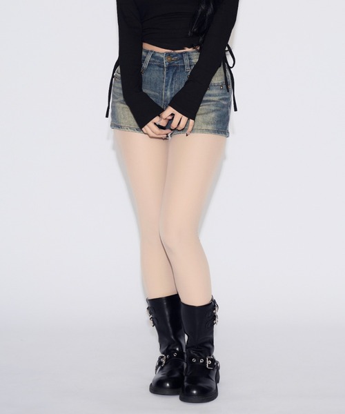 tinkerend（ティンカーエンド）の「Studded Short Fade Denim / スタッズフェードショートデニム（デニムパンツ・レディース・ブラック/ブルー・1/2）」の8枚目の写真