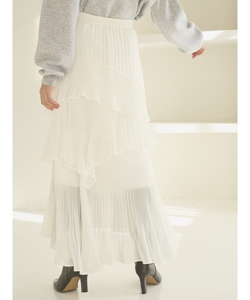SNIDEL（スナイデル）の「Sustainableプリーツティアードスカート【SWFS261070 追加生産分】（スカート・レディース・ホワイト・0/1）」の4枚目の写真