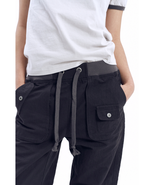 AAKAM(アーカム)の「Flare Cargo Pocket Pants (Black)(その他パンツ・レディース・その他・1/2)」の10枚目の写真