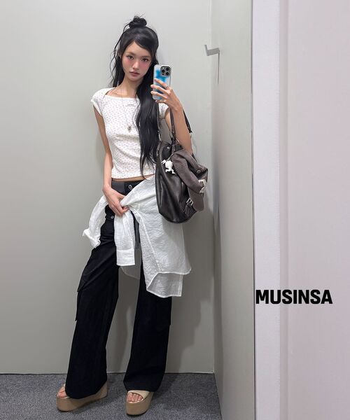 AAKAM(アーカム)の「Flare Cargo Pocket Pants (Black)(その他パンツ・レディース・その他・1/2)」の22枚目の写真
