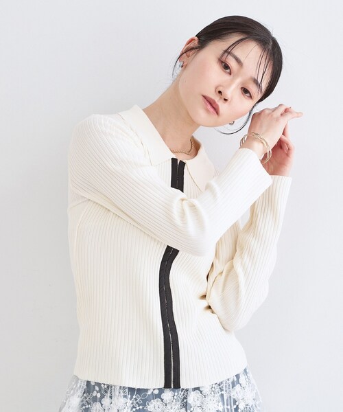 OPAQUE.CLIP(オペークドットクリップ)の「ポロ衿ホック使いリブニットカーディガン【洗濯機OK】(カーディガン/ボレロ・レディース・オフホワイト/ブルー/ブラック・00)」の1枚目の写真