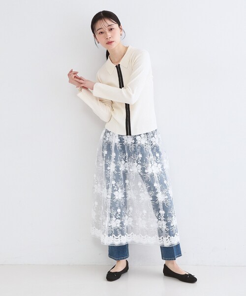 OPAQUE.CLIP(オペークドットクリップ)の「ポロ衿ホック使いリブニットカーディガン【洗濯機OK】(カーディガン/ボレロ・レディース・オフホワイト/ブルー/ブラック・00)」の5枚目の写真