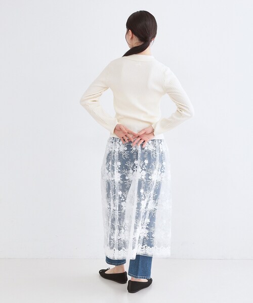 OPAQUE.CLIP(オペークドットクリップ)の「ポロ衿ホック使いリブニットカーディガン【洗濯機OK】(カーディガン/ボレロ・レディース・オフホワイト/ブルー/ブラック・00)」の6枚目の写真