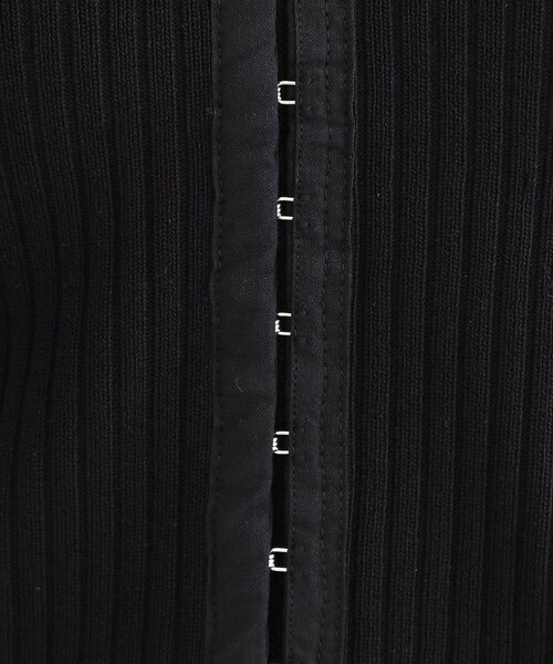 OPAQUE.CLIP(オペークドットクリップ)の「ポロ衿ホック使いリブニットカーディガン【洗濯機OK】(カーディガン/ボレロ・レディース・オフホワイト/ブルー/ブラック・00)」の11枚目の写真