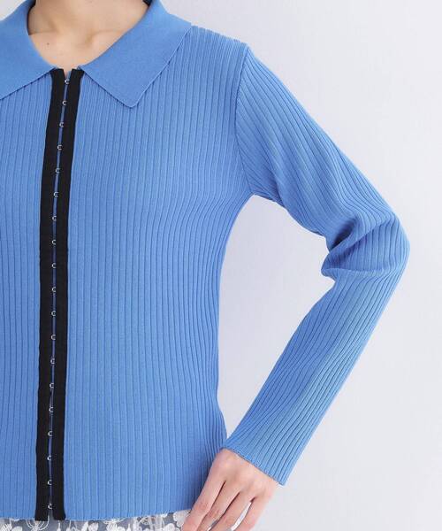 OPAQUE.CLIP(オペークドットクリップ)の「ポロ衿ホック使いリブニットカーディガン【洗濯機OK】(カーディガン/ボレロ・レディース・オフホワイト/ブルー/ブラック・00)」の20枚目の写真