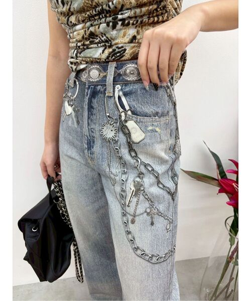 EVRIS(エヴリス)の「フェイクグラフィックワイドパンツ(デニムパンツ・レディース・インディゴブルー/ブラック/ライトブルー・SMALL/MEDIUM)」の15枚目の写真