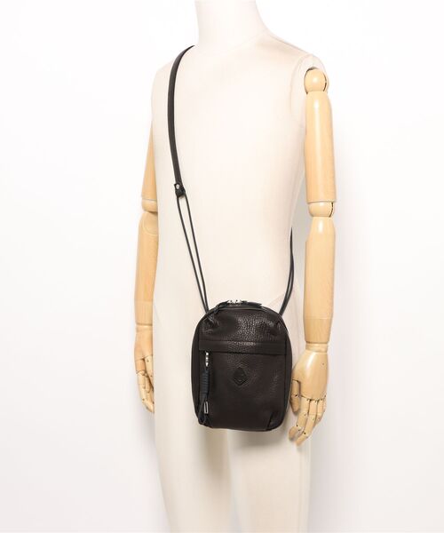 CLEDRAN（クレドラン）の「【コードチャーム付 本革】CL3969 RESI PARACORD MINI SHOULDER（ショルダーバッグ・レディース・ダークベージュ/ブルーグレー/シルバー/グレー・FREE）」の22枚目の写真