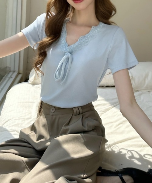 Ada.（エイダ）の「Vネック フリル リボン デザイン 半袖 トップス（Tシャツ/カットソー・レディース・ブルー/ホワイト/ブラック・FREE）」の8枚目の写真
