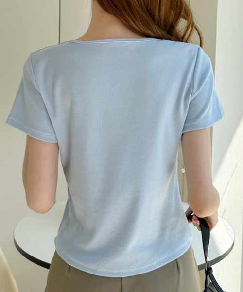 Ada.（エイダ）の「Vネック フリル リボン デザイン 半袖 トップス（Tシャツ/カットソー・レディース・ブルー/ホワイト/ブラック・FREE）」の6枚目の写真