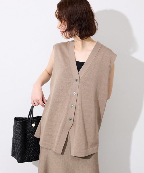 SLOBE IENA（スローブイエナ）の「《セットアップ対応可/》コットンポリ ニットジレ（ベスト・レディース・ベージュ/チャコールグレー・FREE）」の2枚目の写真