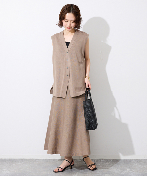 SLOBE IENA(スローブイエナ)の「《セットアップ対応可》コットンポリ ニットジレ(ベスト・レディース・ベージュ/チャコールグレー・FREE)」の13枚目の写真