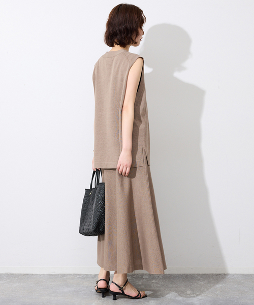 SLOBE IENA(スローブイエナ)の「《セットアップ対応可》コットンポリ ニットジレ(ベスト・レディース・ベージュ/チャコールグレー・FREE)」の17枚目の写真