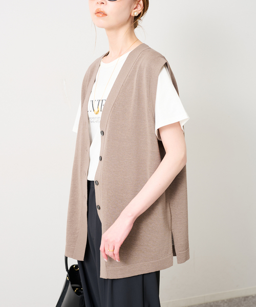 SLOBE IENA(スローブイエナ)の「《セットアップ対応可》コットンポリ ニットジレ(ベスト・レディース・ベージュ/チャコールグレー・FREE)」の5枚目の写真