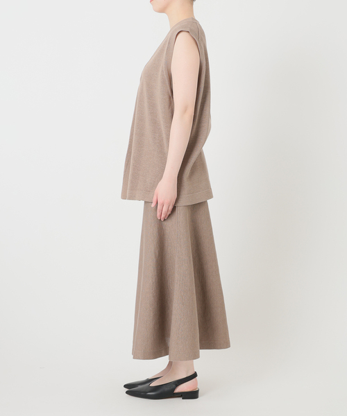 SLOBE IENA(スローブイエナ)の「《セットアップ対応可》コットンポリ ニットジレ(ベスト・レディース・ベージュ/チャコールグレー・FREE)」の21枚目の写真