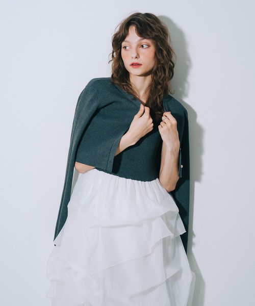 SELFIST（セルフィスト）の「【kariさんコラボ】カーディガン×ニットドッキングチュールワンピースセット　夏服　フェミニン　きれいめ　半袖　セットアップ対応（ワンピース・レディース・サックスブルー/ベージュ/ブラック/グレー・36/38）」の16枚目の写真