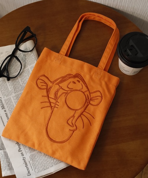 Disney(ディズニー)の「くまのプーさん ミニトートバッグ 刺繍 ファニーフェイス(トートバッグ・レディース・イエロー/ピンク/ブルー/オレンジ・FREE)」の16枚目の写真