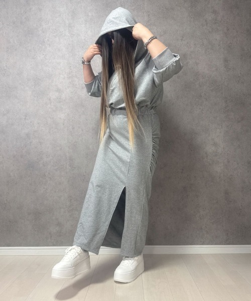 SMILE LAND(スマイルランド)の「【maryさんコラボ】ハーフジップスウェットフーディワンピース<大きいサイズ有>(ワンピース・レディース・ネイビー/グレー・M/L/LL/3L)」の3枚目の写真