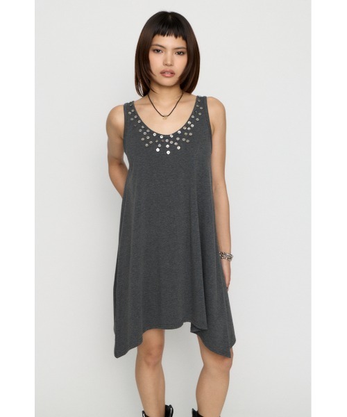 LAGUA GEM（ラグアジェム）の「SHELL BUTTON ミニワンピース（ワンピース・レディース・ブラック/チャコールグレー/ブラウン・SMALL/MEDIUM）」の15枚目の写真