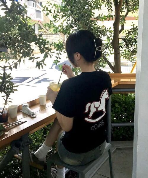 COIRIS（コイリス）の「クレヨンポニーグラフィック半袖Tシャツ（4カラー）（Tシャツ/カットソー・レディース・ライトグレー/ネイビー/ブラック/ホワイト・FREE）」の11枚目の写真