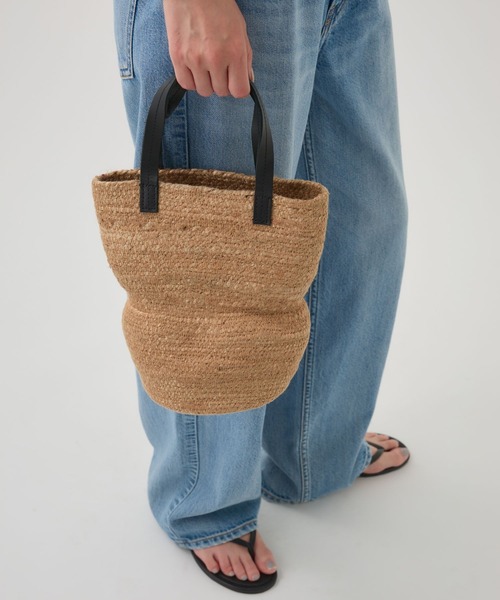 beej(ビージ)の「【beej】JUTE VASE BAG(かごバッグ・レディース・ベージュ・FREE)」の9枚目の写真