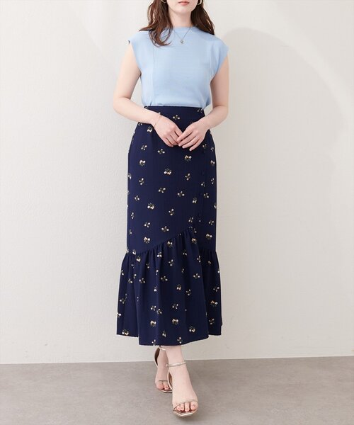 natural couture(ナチュラルクチュール)の「フロントボタンマーメイドスカート(スカート・レディース・ブラック/サックスブルー/オフホワイト/ネイビー・FREE)」の16枚目の写真