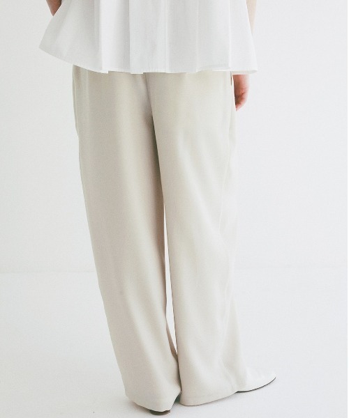 CLANE(クラネ)の「CLANE/クラネ/DRAWSTRING LOOSE TUCK PANT(その他パンツ・レディース・ブラック/アイボリー/ブラウン・1)」の7枚目の写真