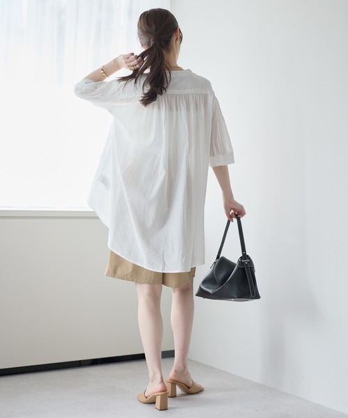 PREFERIR(プレフェリール)の「インド綿コットンボイル ピンタック ブラウス バンドカラー 前開き Aライン(シャツ/ブラウス・レディース・ホワイト/ブラック・FREE)」の22枚目の写真