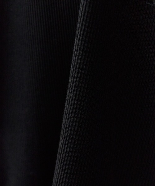 Calvin Klein（カルバン・クライン）の「Calvin Klein/ MONOGRAM SCOOP NK RIB TANK / 47A804G 夏服Calvin Klein/ MONOGRAM SCOOP NK RIB TANK / 47A804G  秋服 冬服（タンクトップ・レディース・ホワイト/ブラック・S/M/XS）」の8枚目の写真