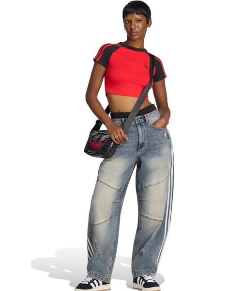 adidas(アディダス)の「adidas DENIM BARREL PANTS / アディダス デニム バレル パンツ(デニムパンツ・レディース・ライトインディゴブルー・24inch/25inch/26inch/27inch)」の2枚目の写真