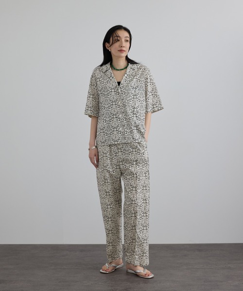 SALON adam et rope'(サロン アダム エ ロペ)の「リバティオープンカラーシャツ(シャツ/ブラウス・レディース・グリーン系その他/ブラック系その他/ブルー系その他4・FREE)」の16枚目の写真