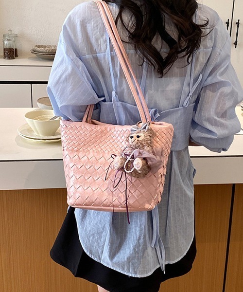 ONEP STAR（ワンピスター）の「編み込みショルダーバック（ショルダーバッグ・レディース・グレイッシュブルー/ブラック/イエロー/ピンク・FREE）」の11枚目の写真