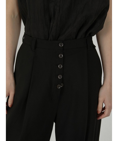LA PEAU DE GEM（ラポドゥジェム）の「【LA PEAU DE GEM】button slacks/ボタンスラックス（スラックス・レディース・ブラック/ベージュ・S/M）」の19枚目の写真