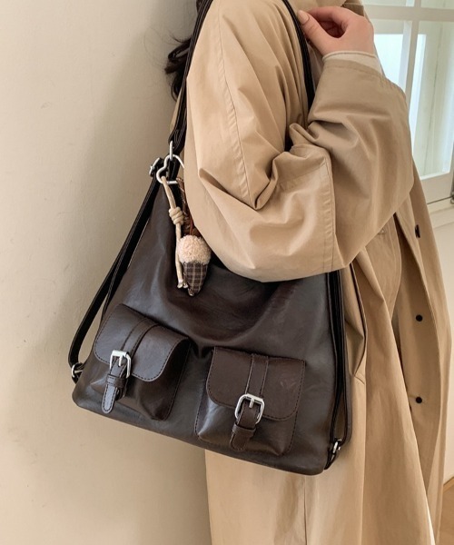 HAILY(ヘイリー)の「フロントダブルポケット3WAYショルダーバッグ/A4サイズ対応(ショルダーバッグ・レディース・ブラック/ダークブラウン・FREE)」の18枚目の写真